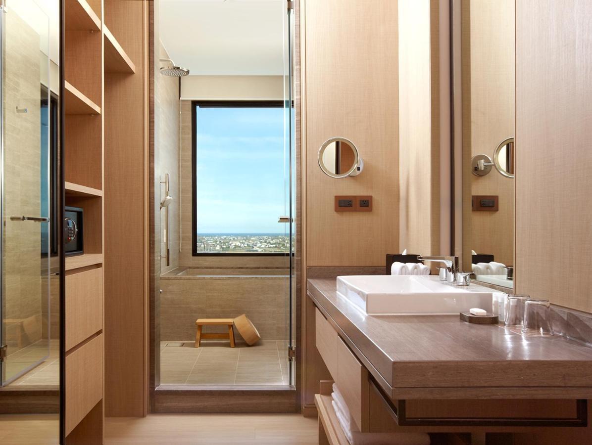 Mu Jiaoxi Hotel Exterior photo Bathroom