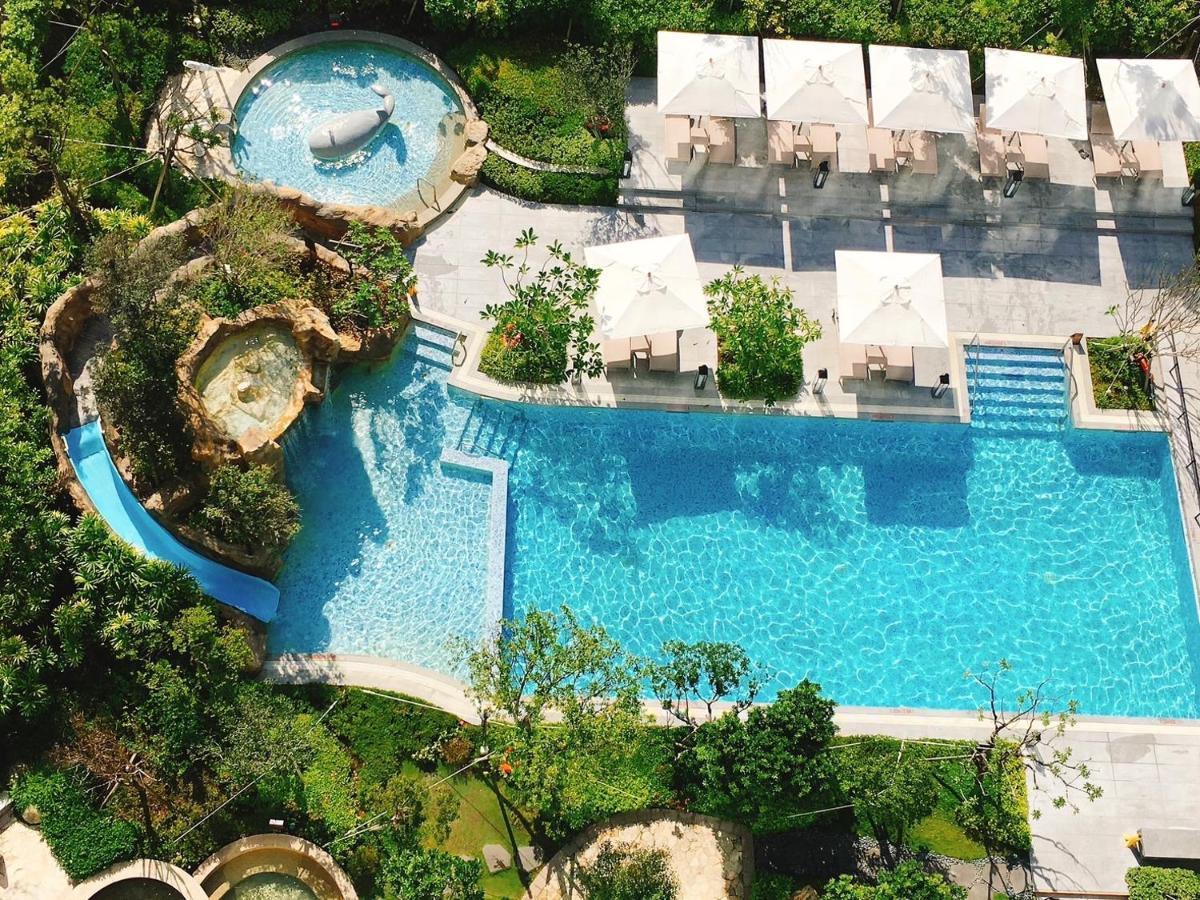 Mu Jiaoxi Hotel Exterior photo The swimming pool at the hotel
