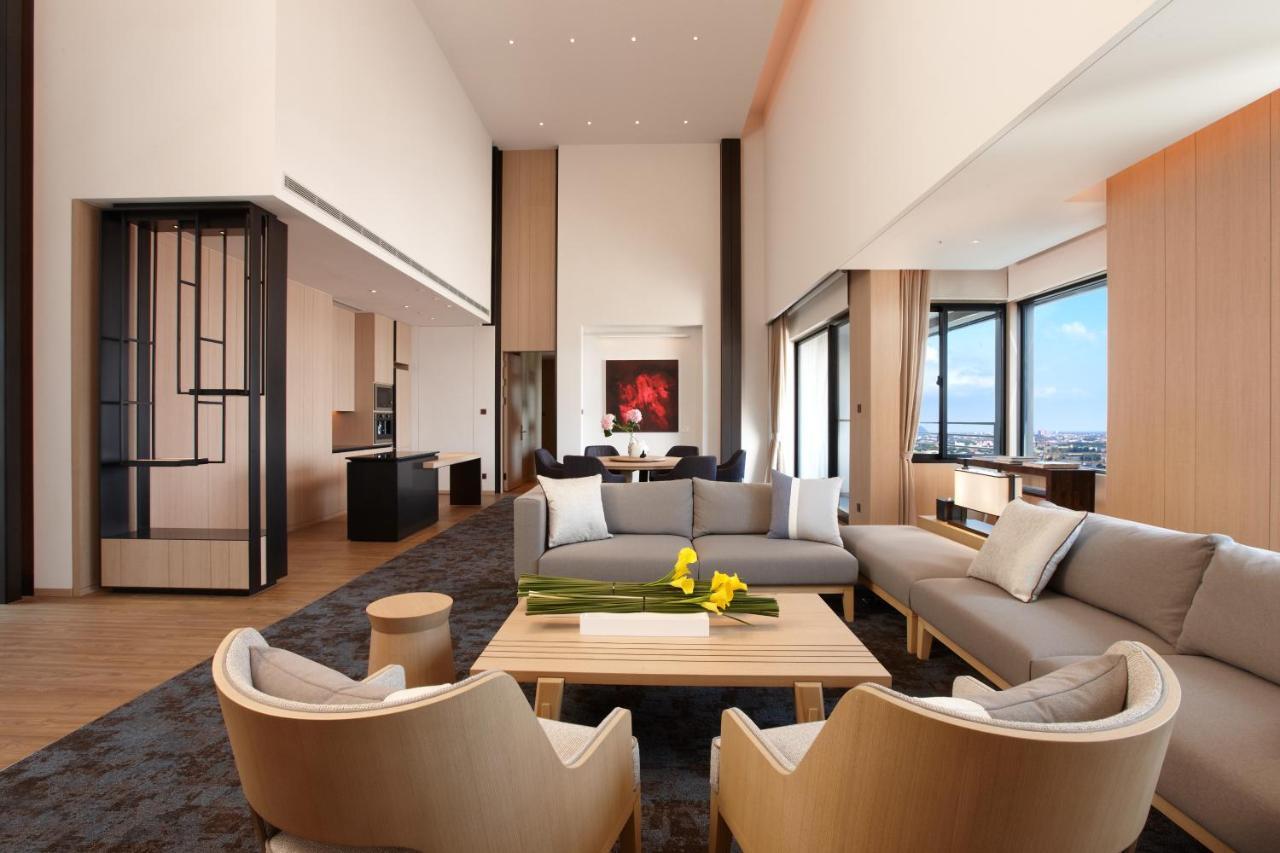 Mu Jiaoxi Hotel Exterior photo The living room of a suite at The Ritz-Carlton, Osaka